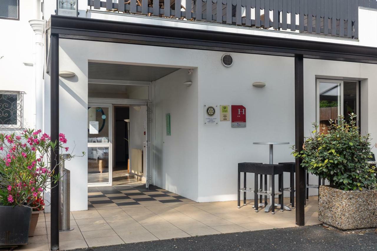 Logis Hotel Le Rond Point 索尔特奥瑟戈尔 外观 照片